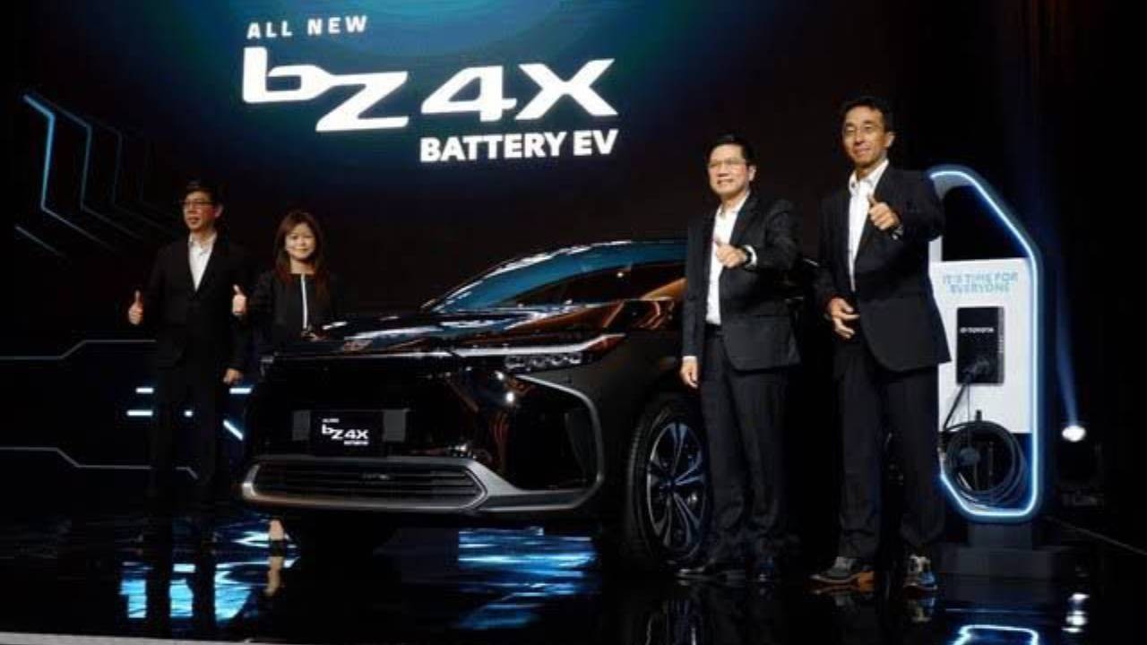 Toyota Pangkas Target Produksi Kendaraan Listrik untuk 2026