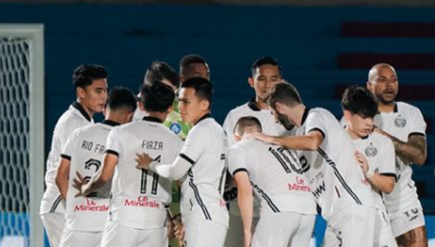 Liga 1: Persita Main Parkir Bus saat Lawan Persija, Riko Simanjuntak Dibuat Frustasi