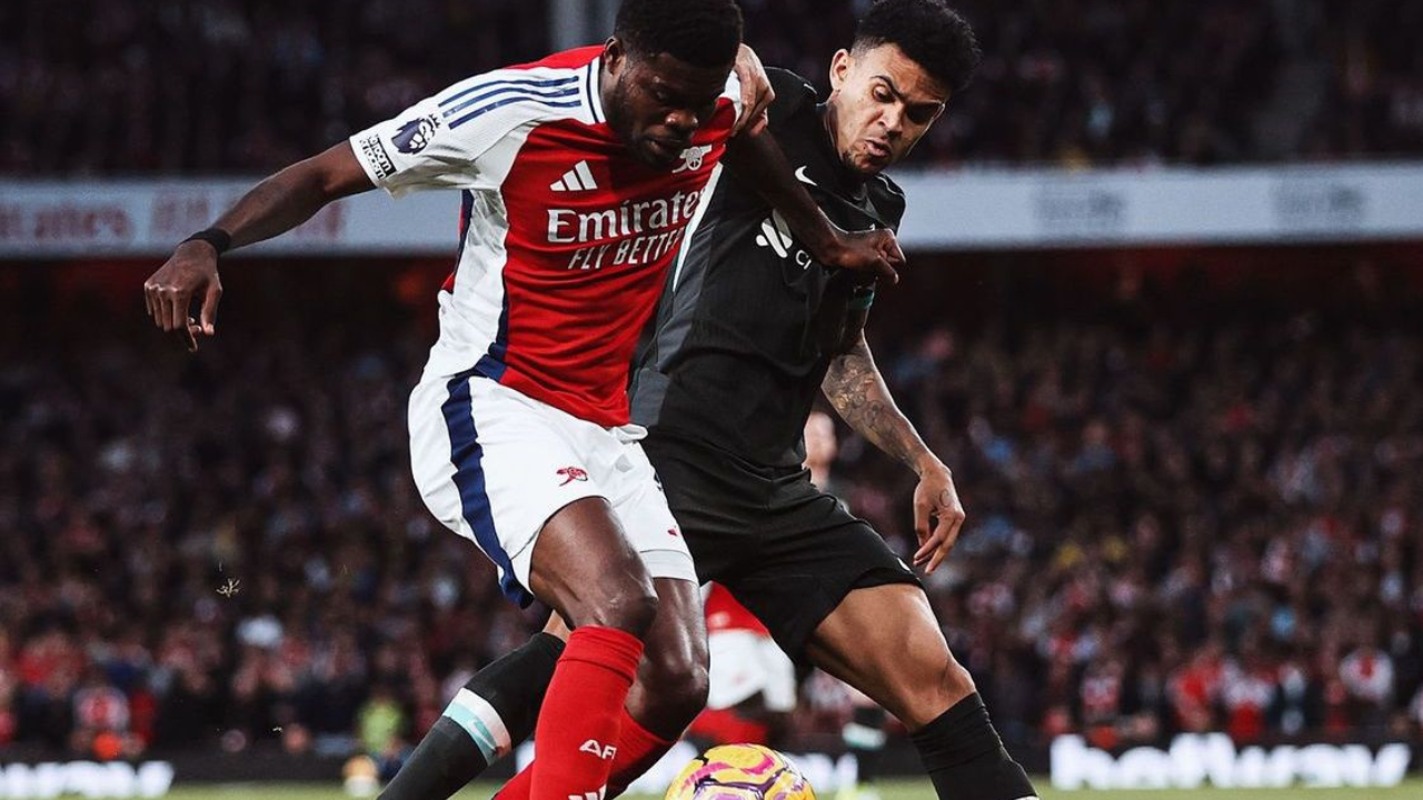 Arne Slot Puji Mentalitas Skuad Liverpool yang Menolak Menyerah dari Arsenal