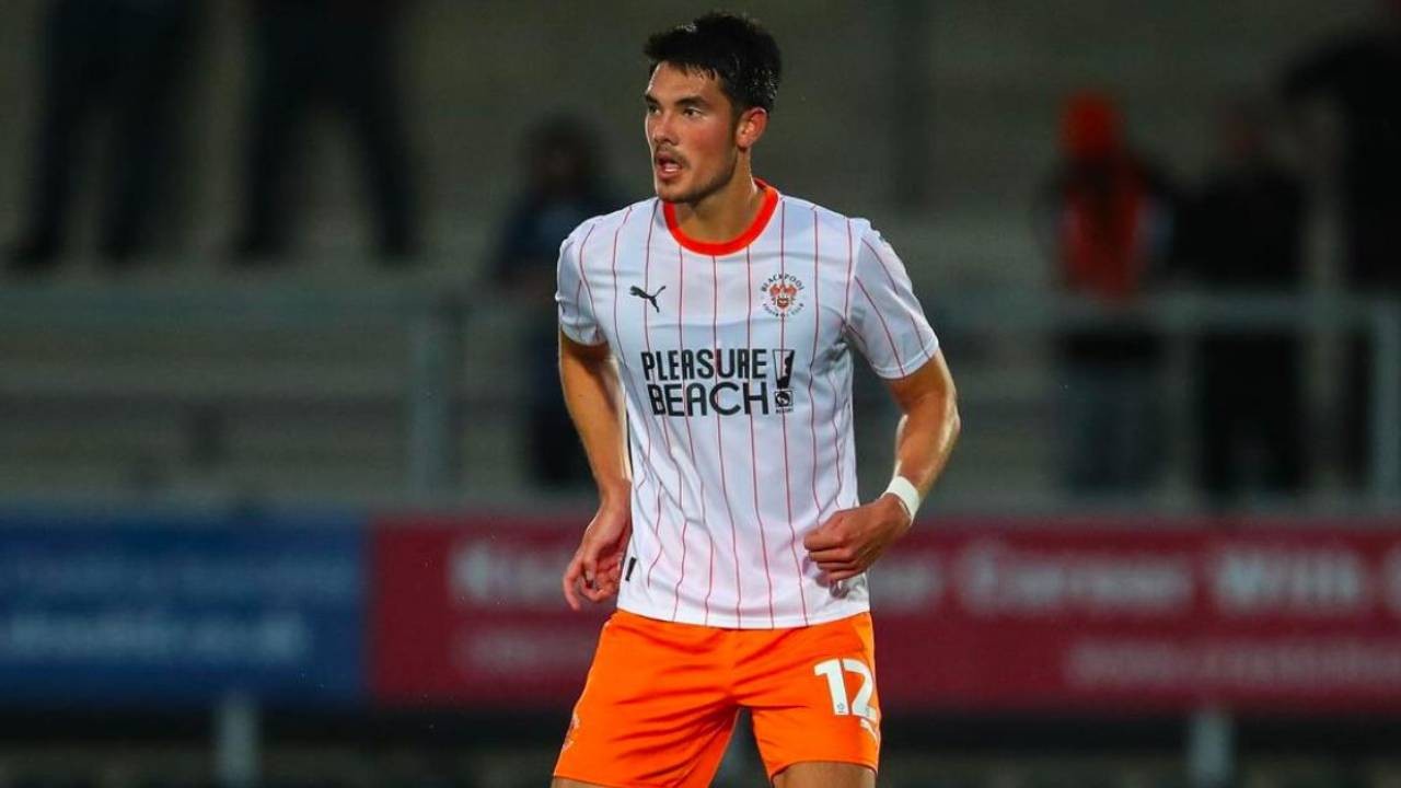 Elkan Baggott Tak Dipanggil Timnas Indonesia, Justru Dipuji Pelatih Blackpool