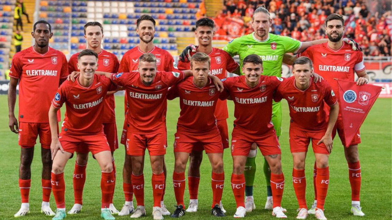 Susunan Pemain Twente vs NEC di Liga Belanda 2024/25