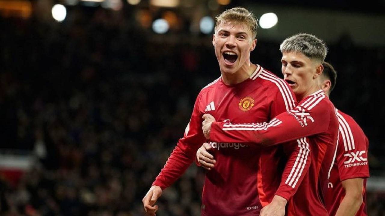 Hanya Cetak 2 Gol, Man Utd Ragukan Masa Depan Rasmus Hojlund di Tangan Ruben Amorim