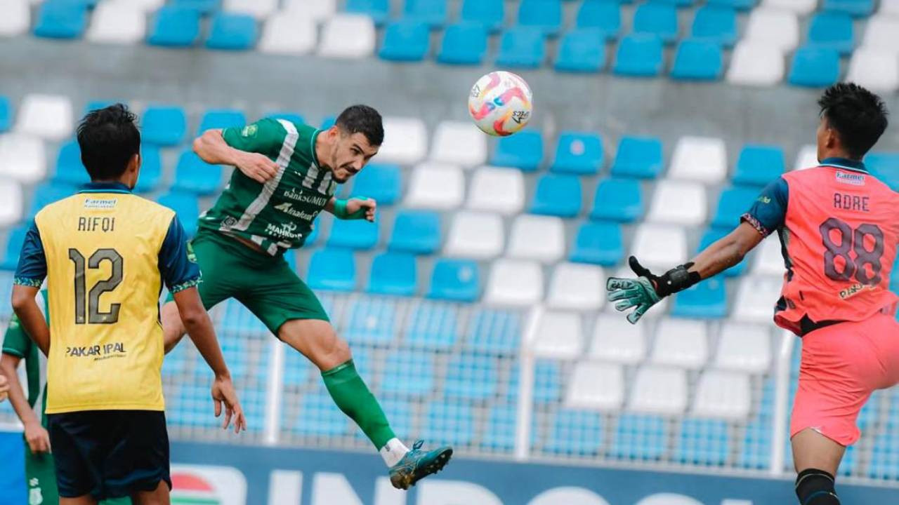 Hasil Persikota vs PSMS di Liga 2 2024/25 - Juninho Gacor Cetak Brace untuk Ayam Kinantan!