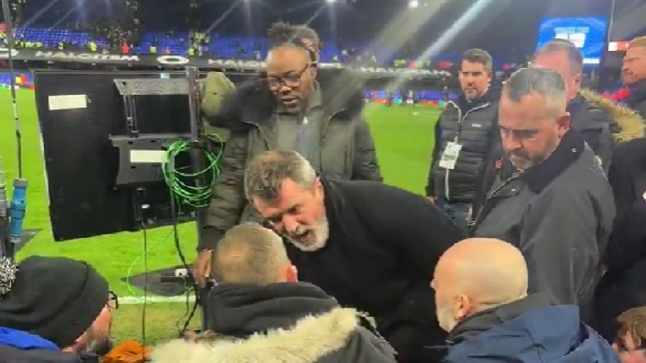 Roy Keane Nyaris Ribut dengan Seorang Fans Ipswich Town di Portman Road, Ini Penyebabnya
