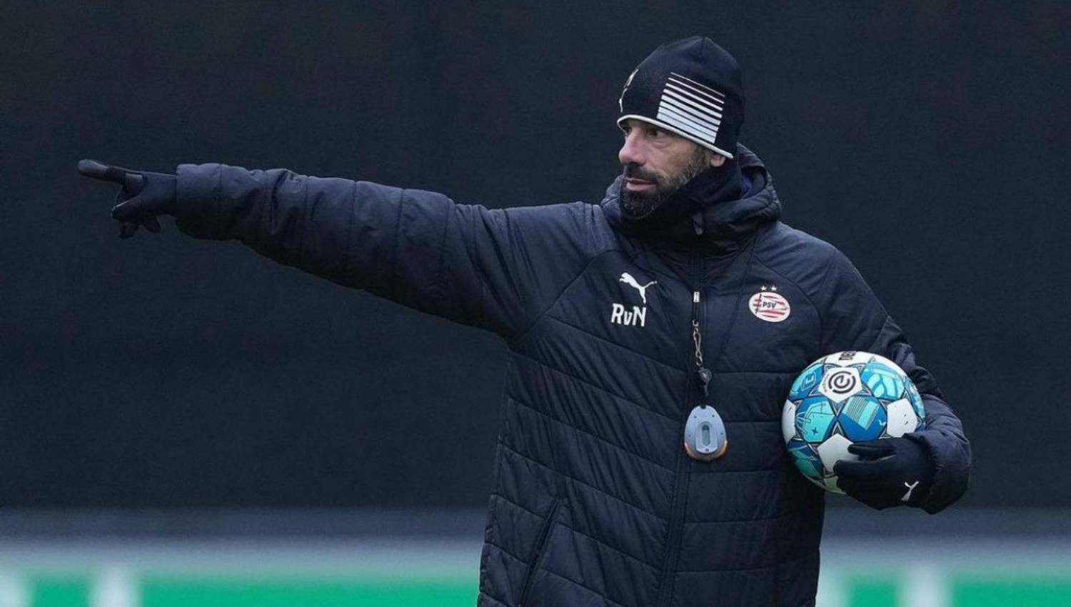 Datang ke Manchester United, Ruud van Nistelrooy Bakal Kudeta Erik ten Hag?