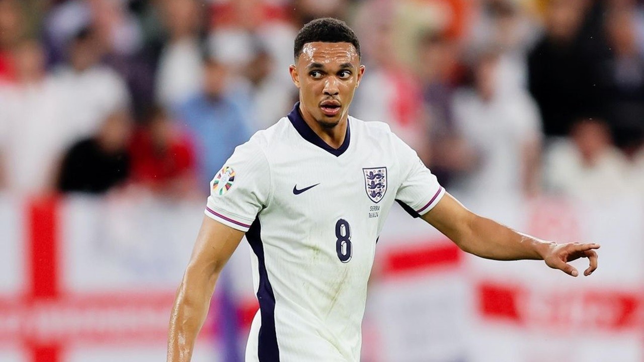 Roy Keane Kaget Lihat Cara Bertahan Trent Alexander-Arnold di Timnas Inggris: Jelek Banget!