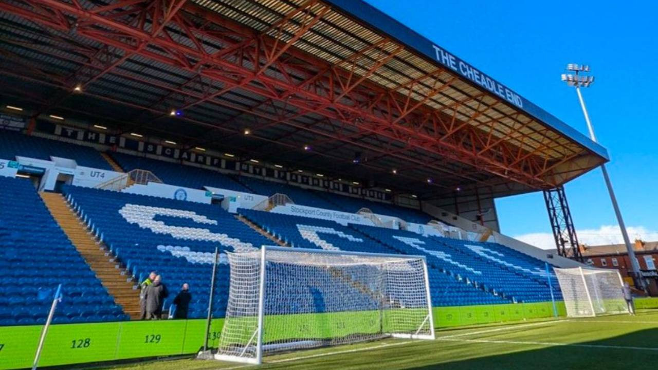 Tempat Menonton Stockport County vs Shrewsbury di Liga Satu Inggris 2024/25