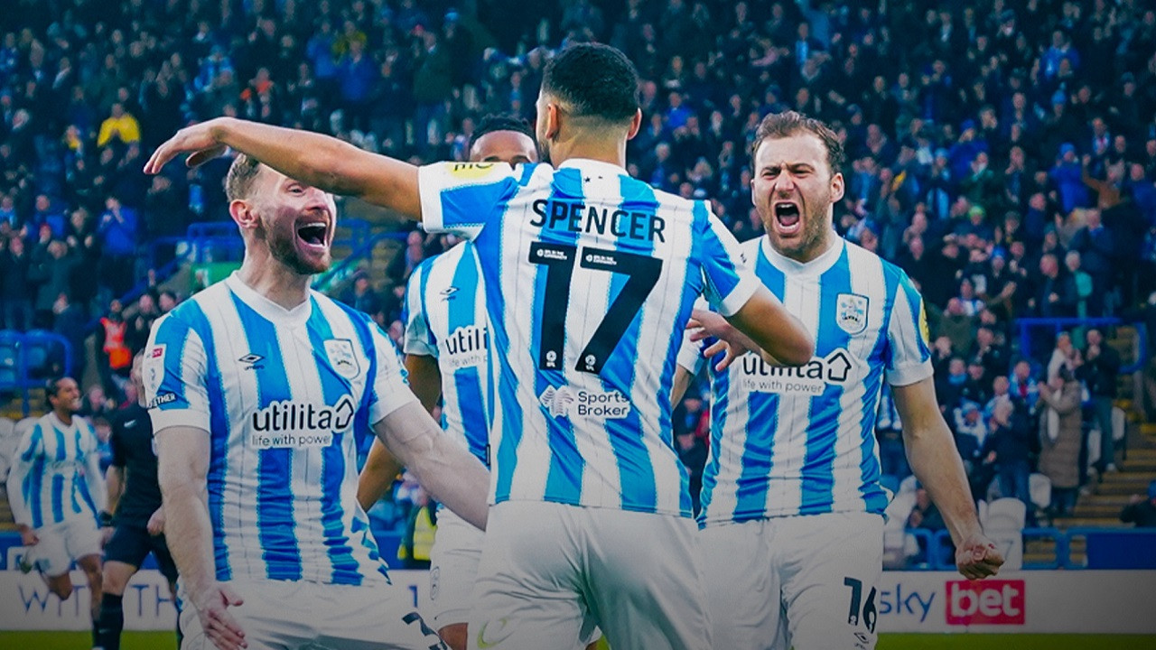 Head to Head Wycombe vs Huddersfield di Liga Satu Inggris 2024/25