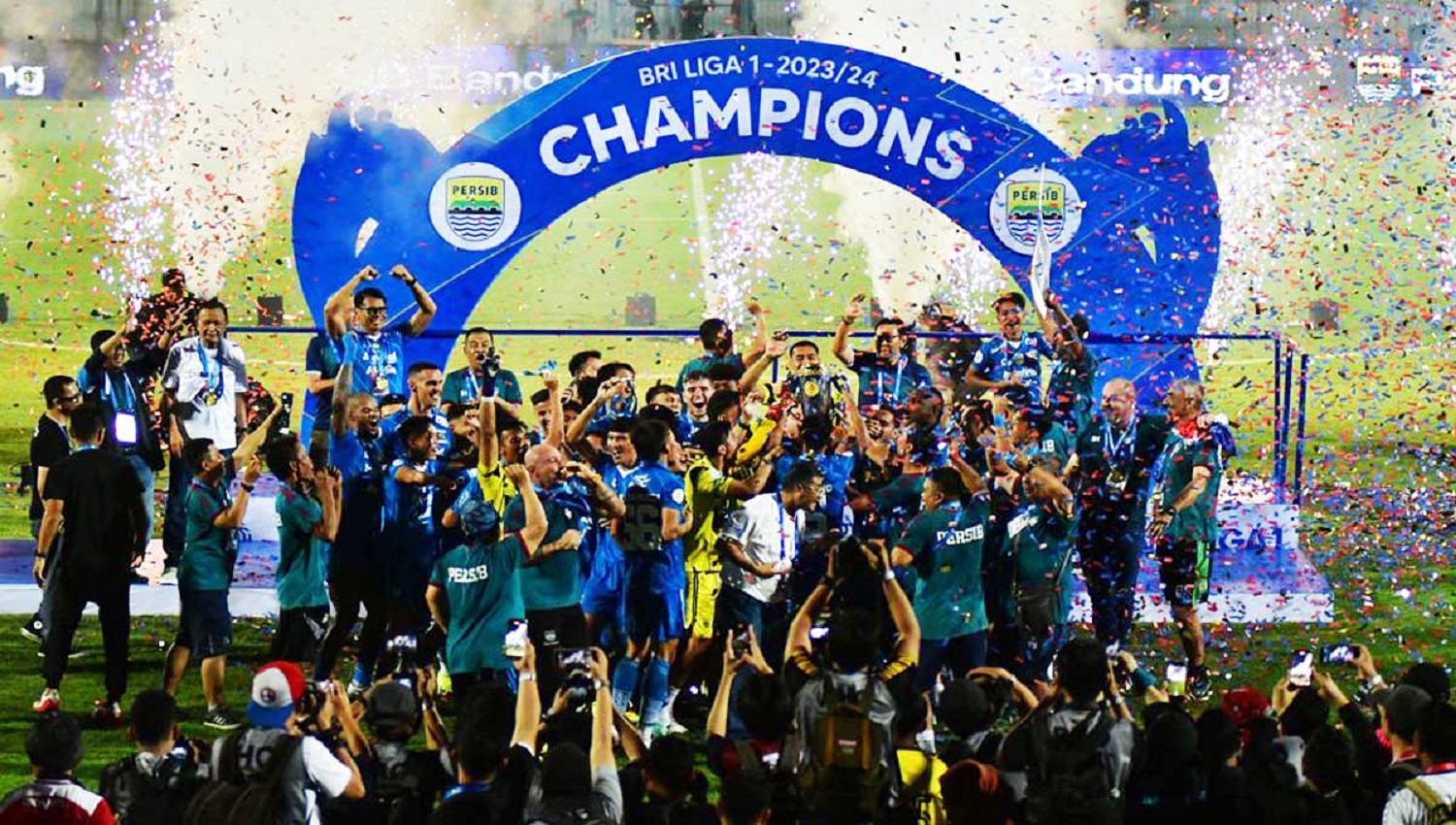 Ternyata Persib Bandung Masih Terlalu Perkasa Buat Madura United