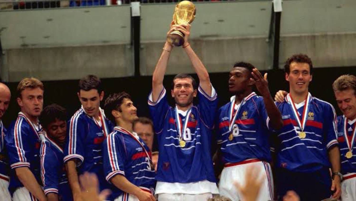 Kilas Balik Piala Dunia 1998: Ketika Prancis Membantai Brasil 3-0
