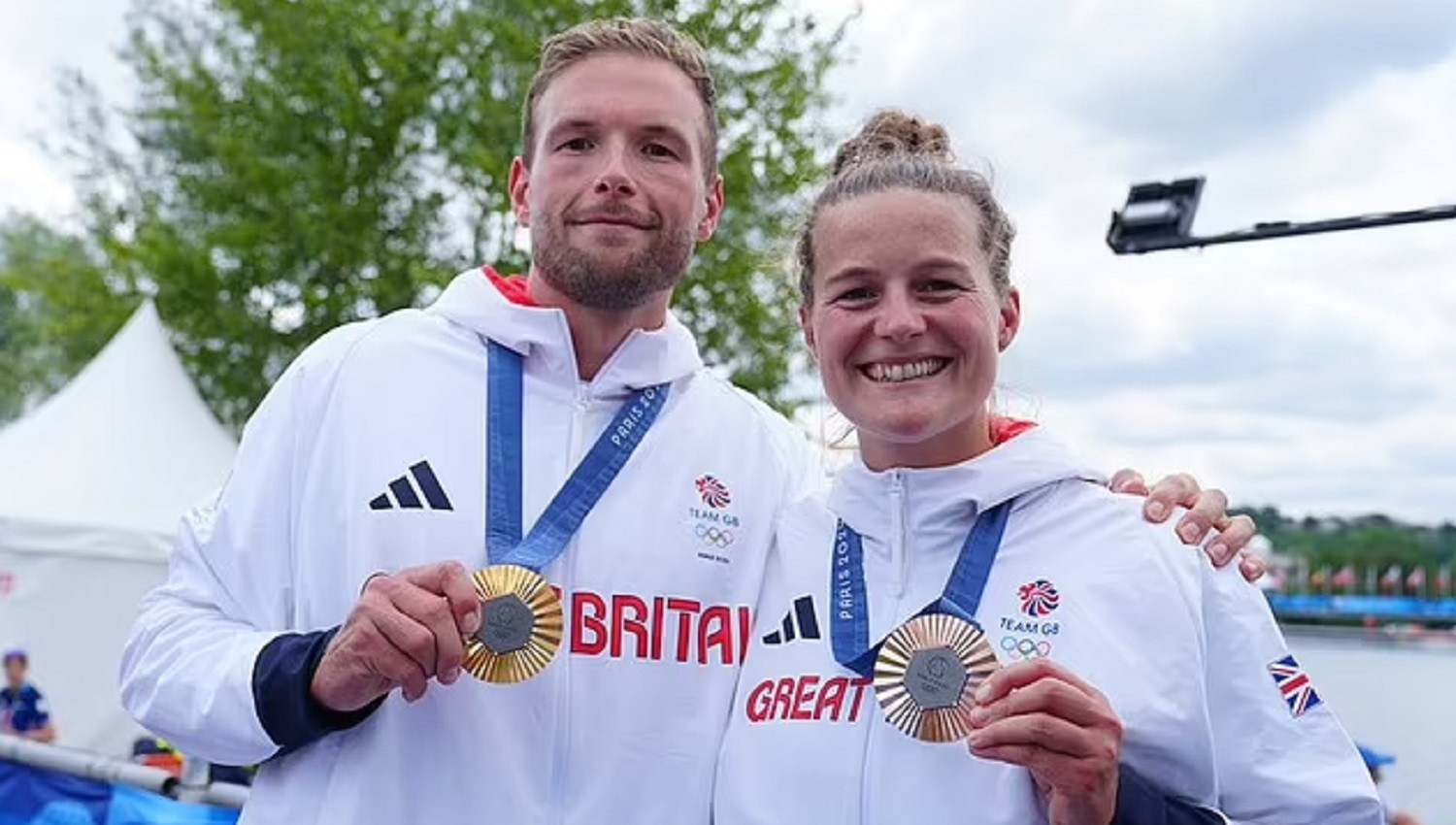 Olimpiade Paris 2024: Kakak Beradik Asal Britania Raya Sumbang Medali Cabang Dayung