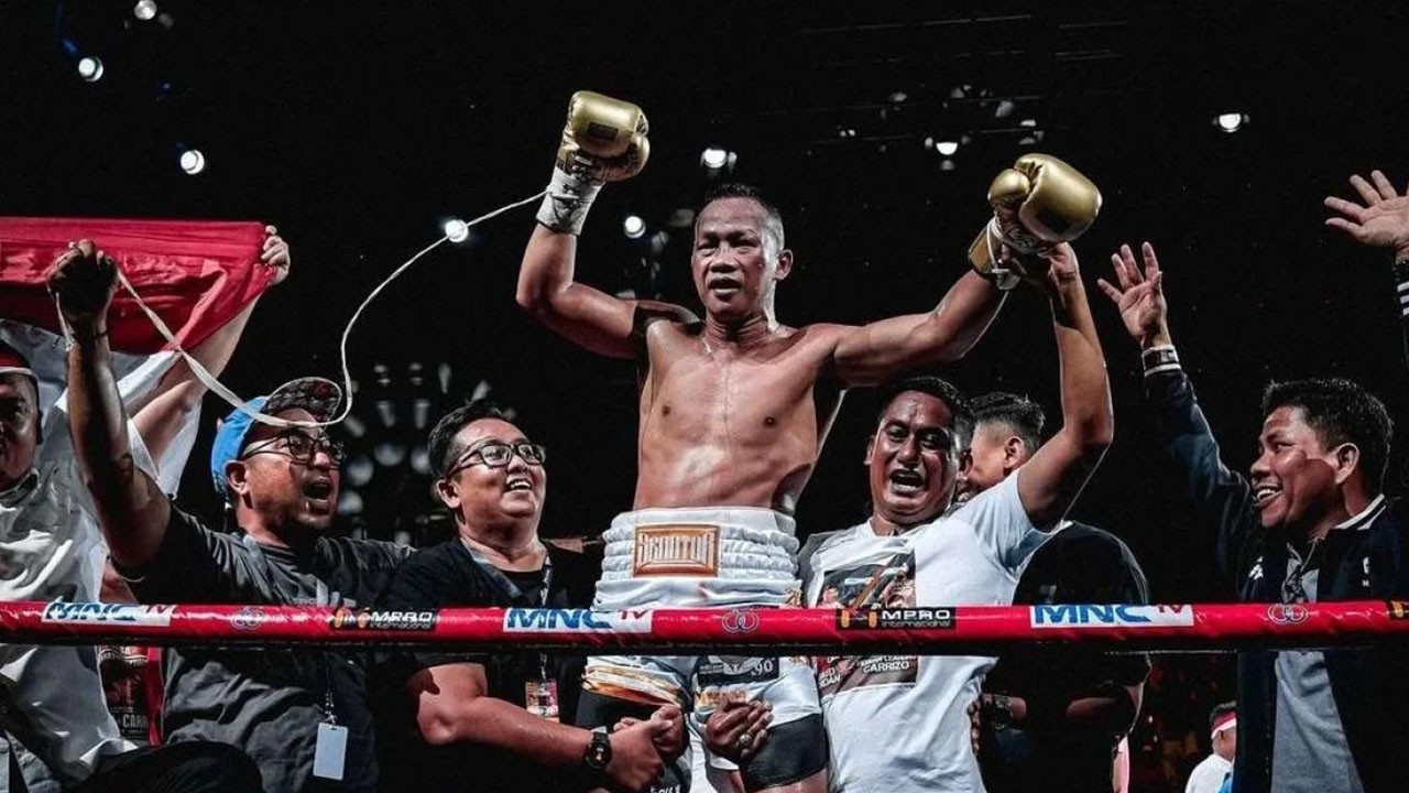 Jadi Juara Dunia, Daud Yordan Disambut Meriah Warga Saat Pulang Kampung