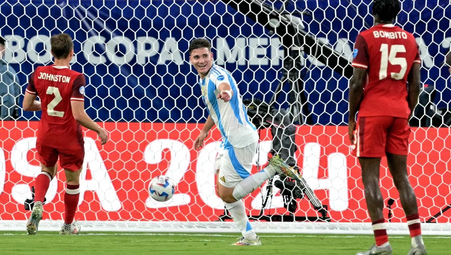 Copa America 2024: Julian Alvarez Cetak Gol Lawan Kanada, Sukses Samakan 3 Rekor Pemain Ini