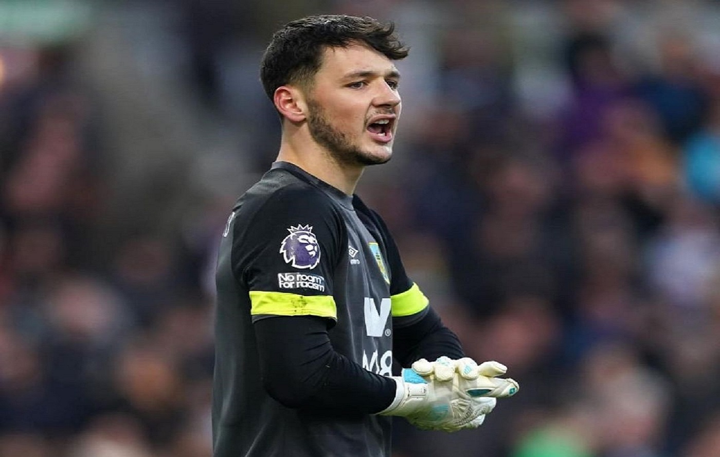 Aneh! Bayern Munich dan Liverpool Malah Rebutan Ingin Gaet Kiper Degradasi dari Liga Inggris