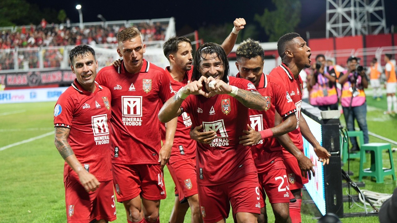 Menang Perdana di Stadion Gelora Kie Raha, Malut United Rasakan Magis Dukungan Publik Ternate
