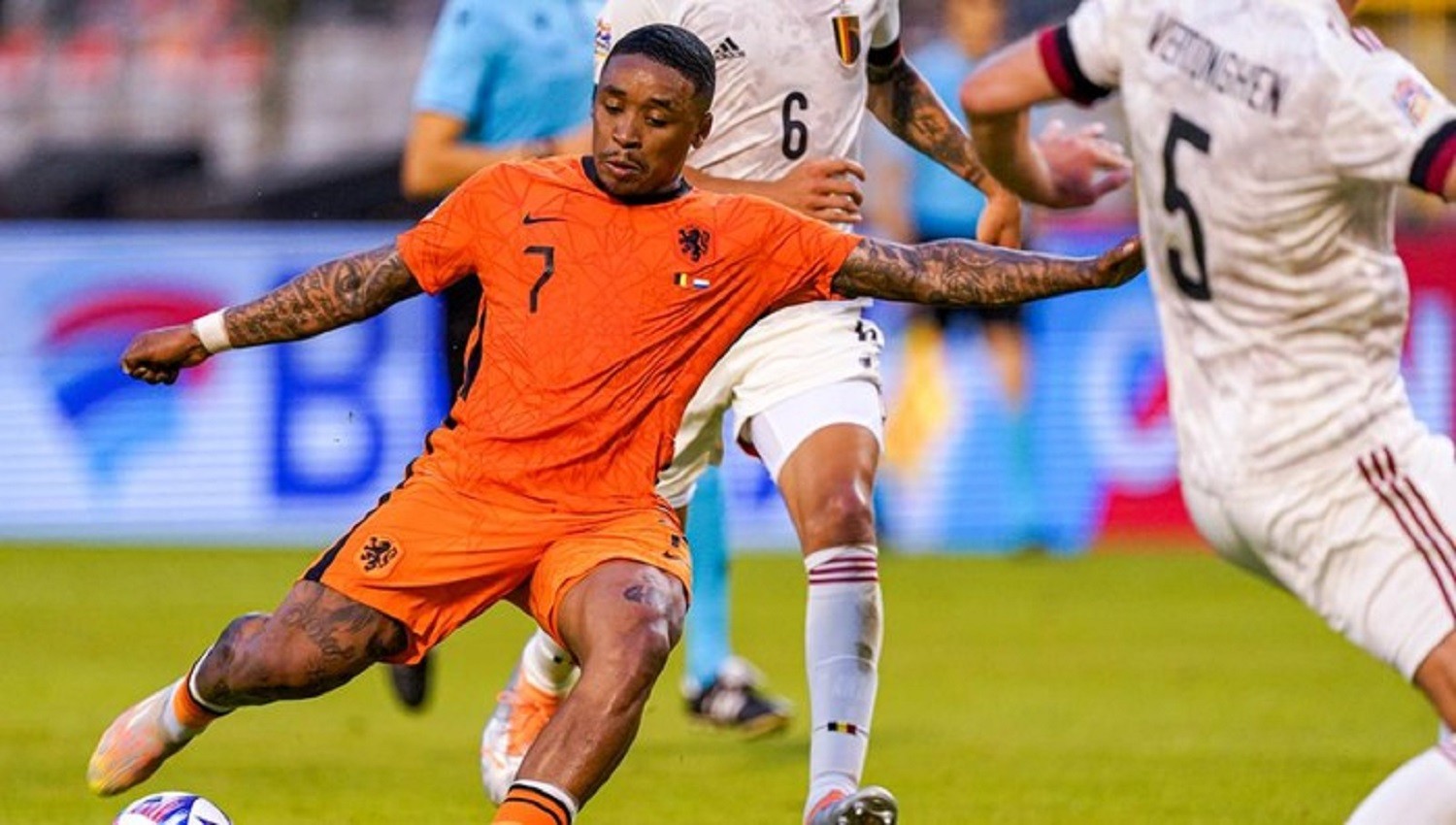 Gabung Klub Arab Saudi, Pelatih Belanda Coret Steven Bergwijn