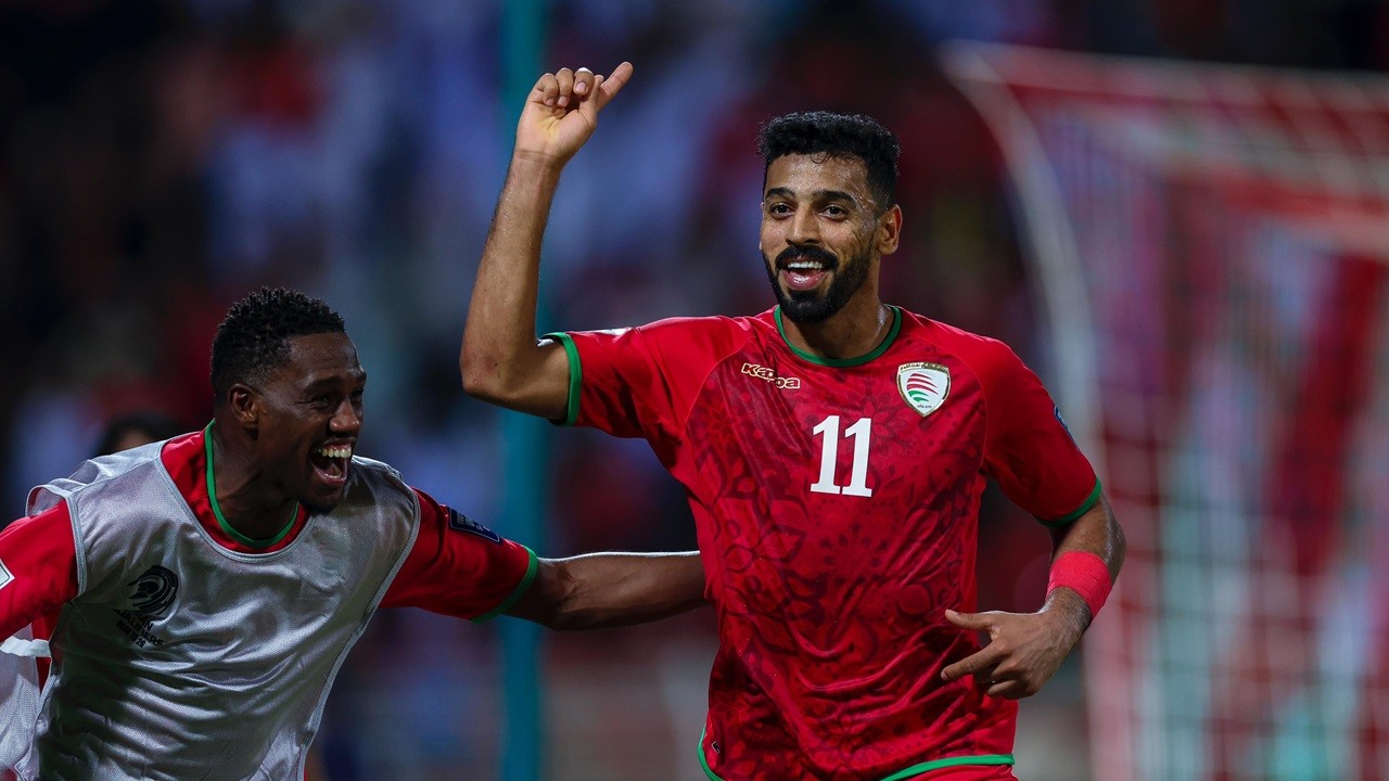 Hasil Pertandingan Oman vs Palestina di Kualifikasi Piala Dunia - Gol Telat Menangkan Tuan Rumah