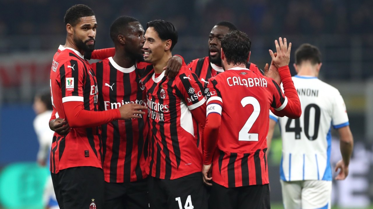 Hasil Pertandingan AC Milan vs Sassuolo di Coppa Italia - Rossoneri Berpesta di San Siro
