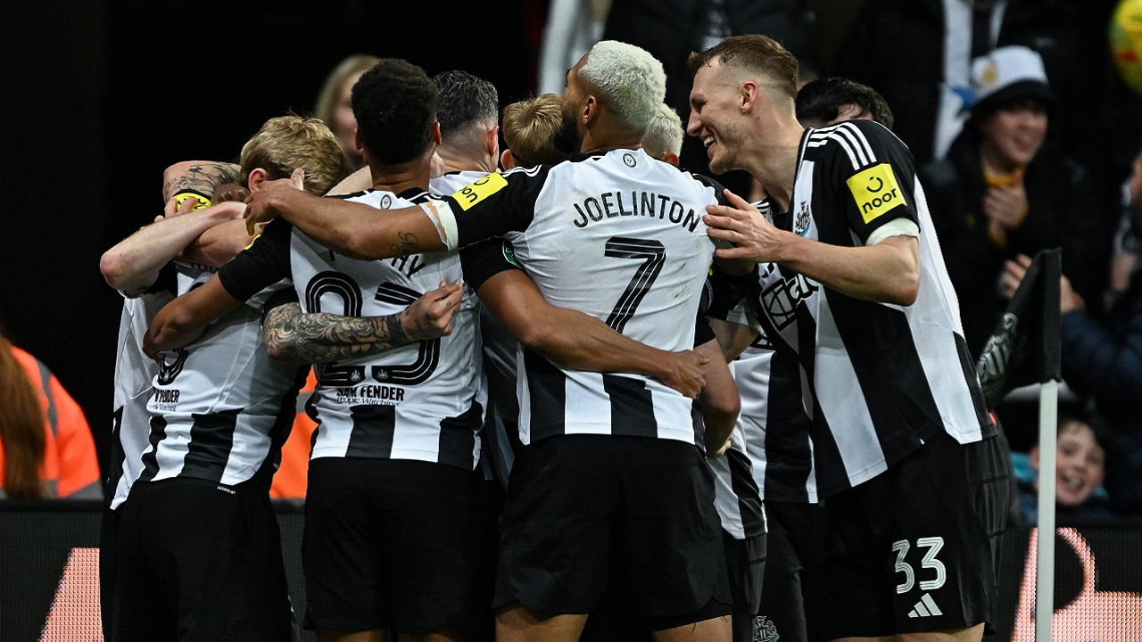 Tempat Menonton Ipswich vs Newcastle di Liga Inggris 2024/25