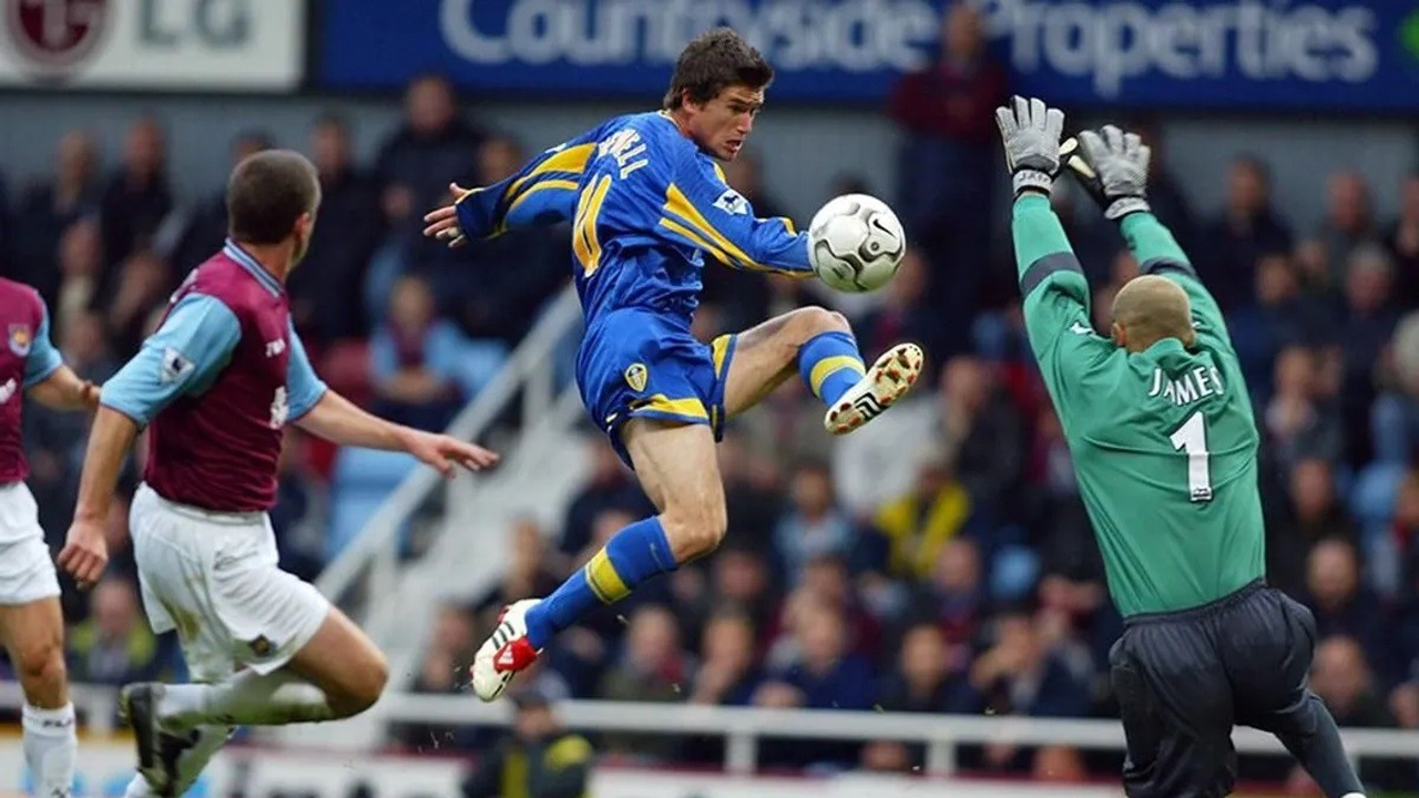 Sejarah Bola Hari Ini, Banjir Gol dan Kartu dalam Duel Kurcaci Liga Inggris West Ham vs Leeds