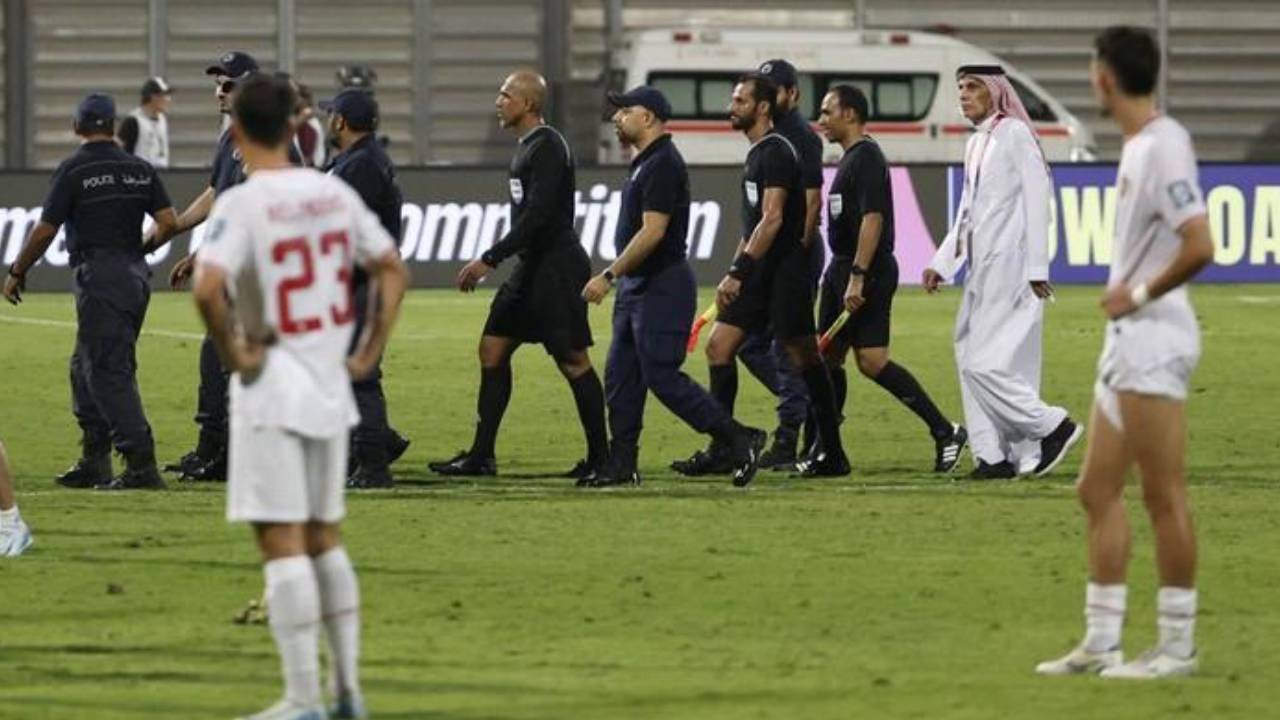 PSSI-nya Oman Ngadu ke FIFA dan AFC soal Ancaman yang Diterima Wasit Ahmed Al Kaf