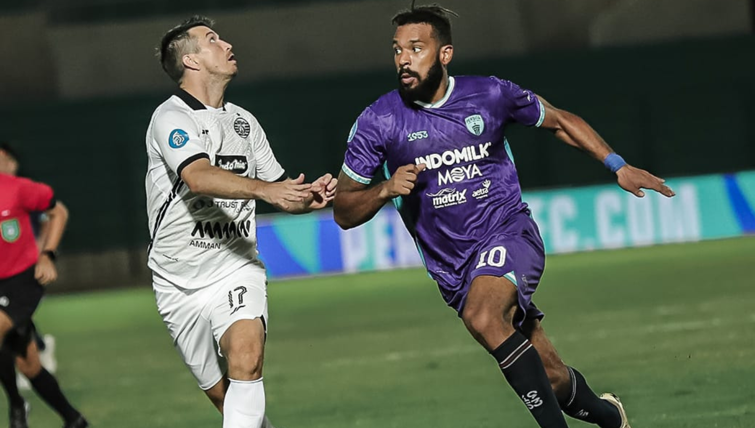 Fakta Menarik Persita vs Persija Jakarta: Tangguhnya Carlos Eduardo Hingga Cadangkan Andritany Ardhiyasa