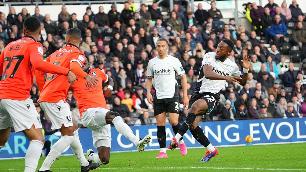 Susunan Pemain Sheff Wed vs Derby County di Liga Championship 2024-25