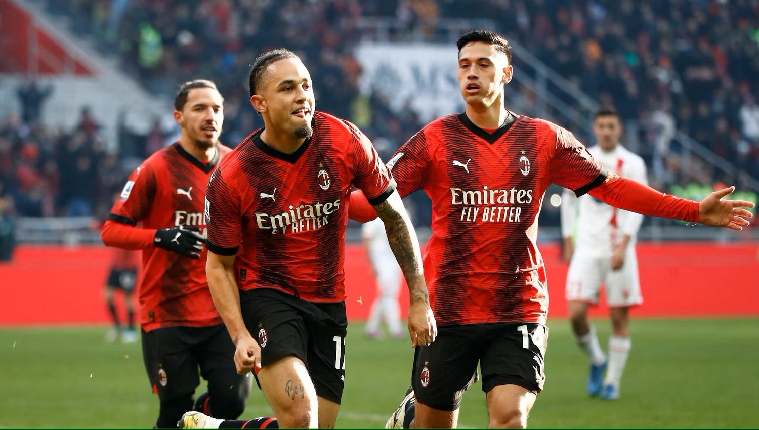 Pertahanan AC Milan Makin Kokoh Usai Kedatangan Emerson Royal dari Tottenham