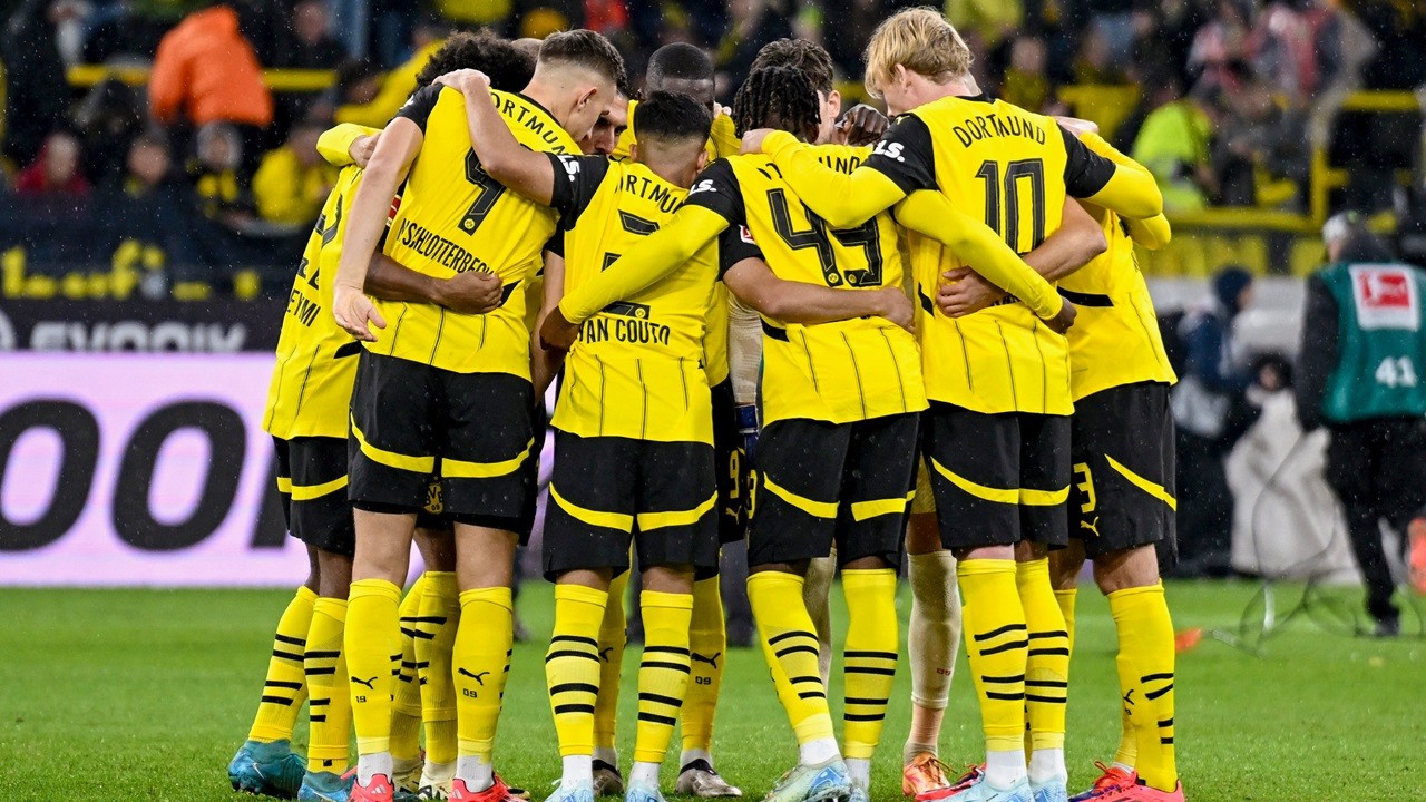 Hasil Borussia Dortmund vs Bochum di Liga Jerman - Comeback Heroik Berbuah Kemenangan 4-2