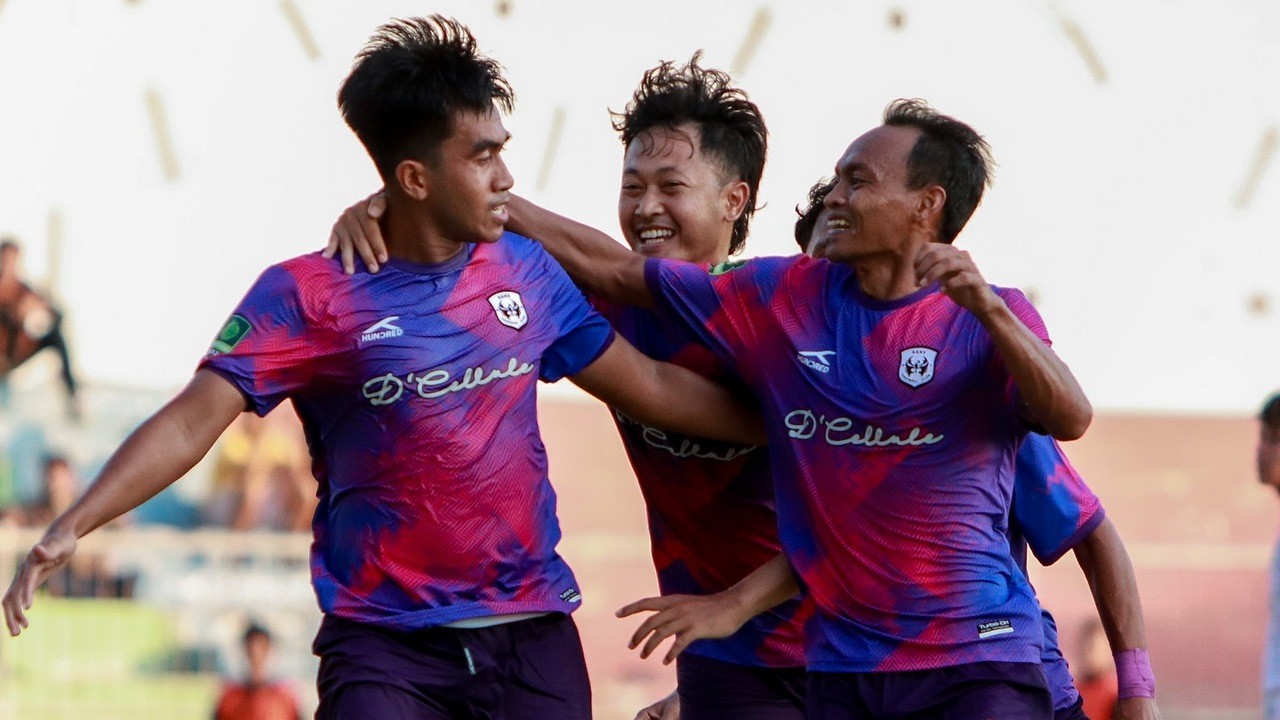 Klasemen Persewar Waropen vs RANS Nusantara di Liga 2 2024/25 - The Prestige Phoenix Terbang Tinggi