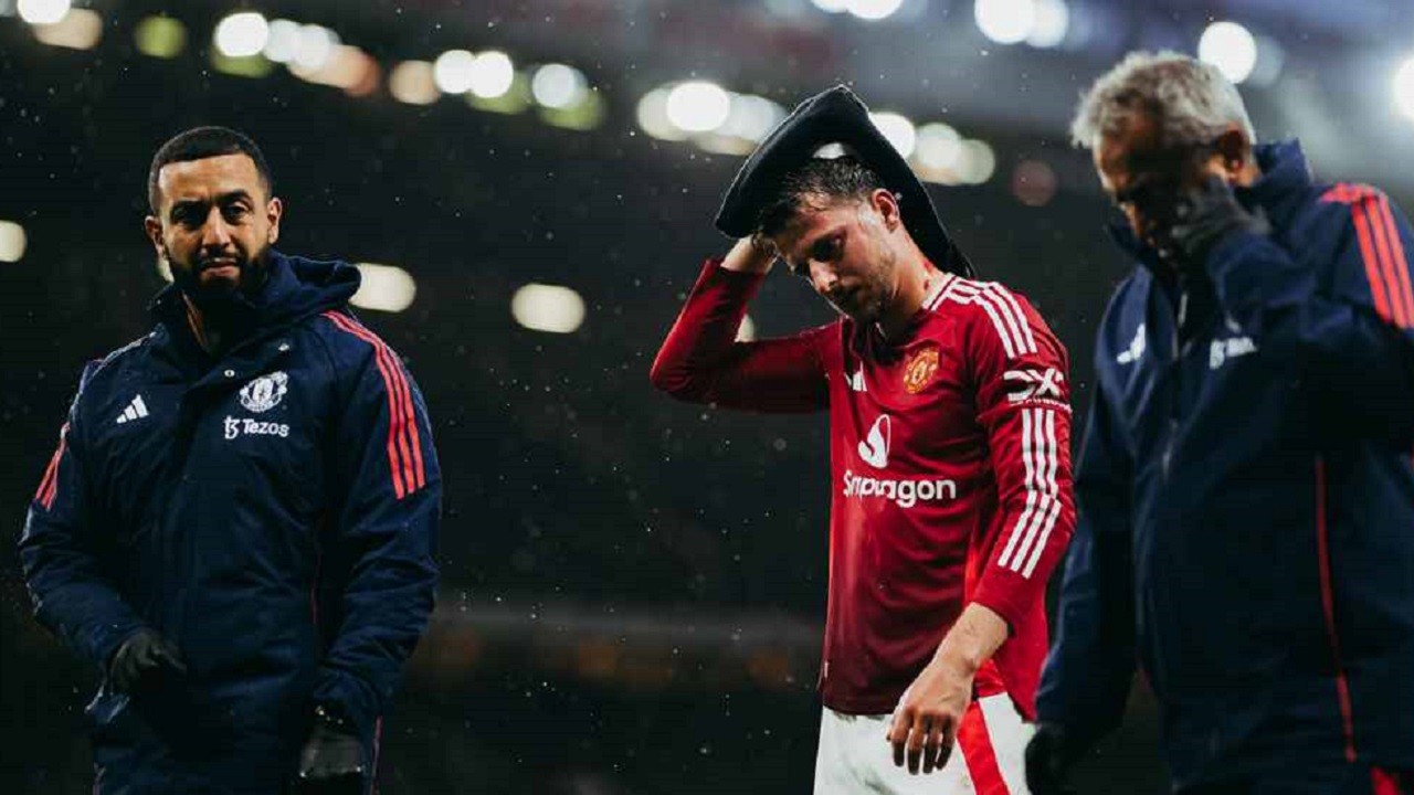 Apesnya Manchester United, Bak Sudah Jatuh Tertimpa Tangga!