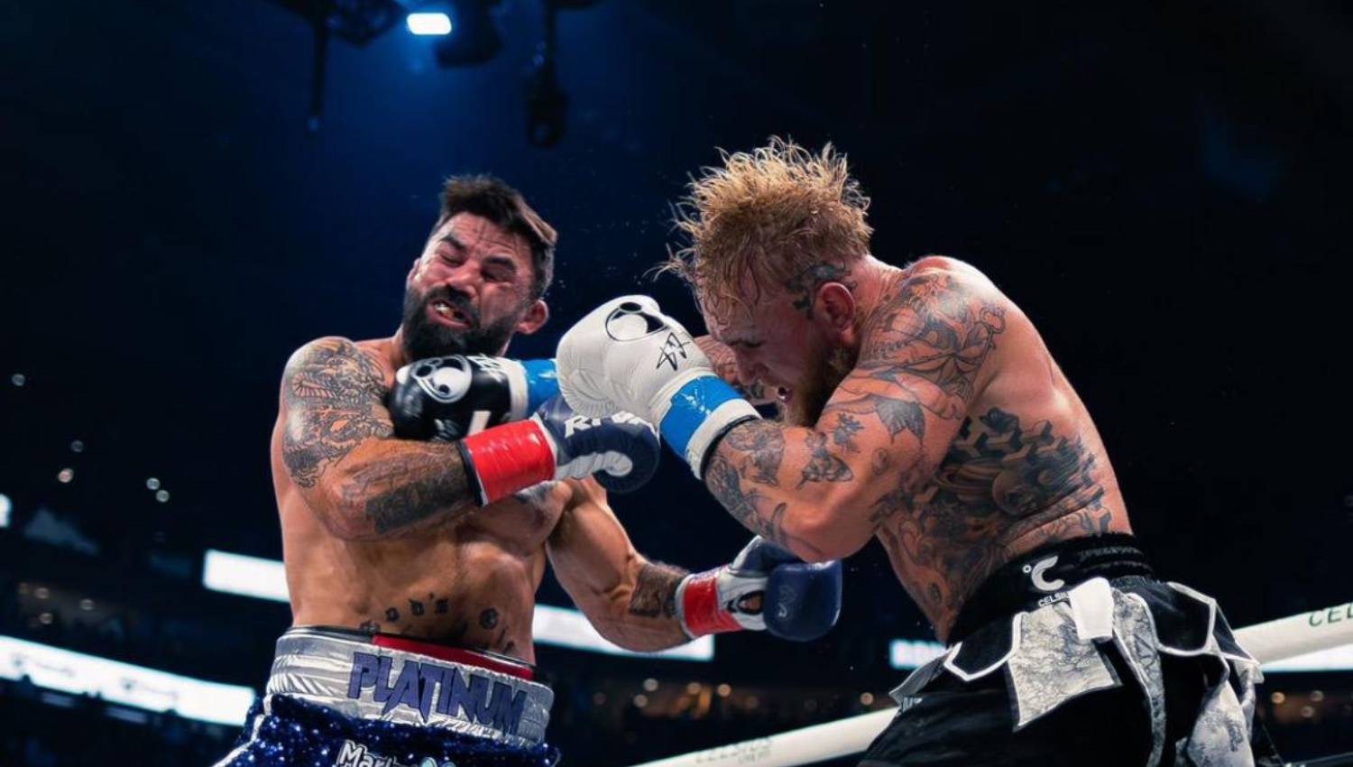 Conor McGregor Murka atas Kekalahan Mike Perry dari Jake Paul