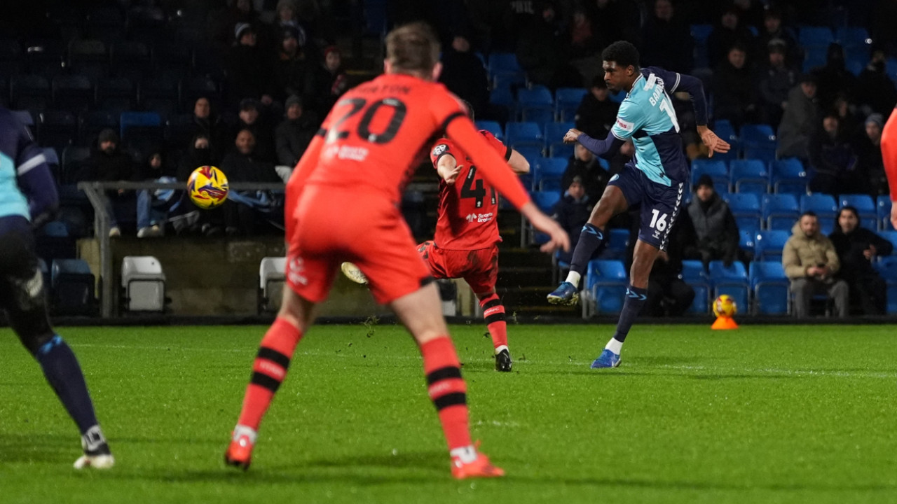 Hasil Wycombe vs Huddersfield di Liga Satu Inggris - Tuan Rumah Keok 0-1