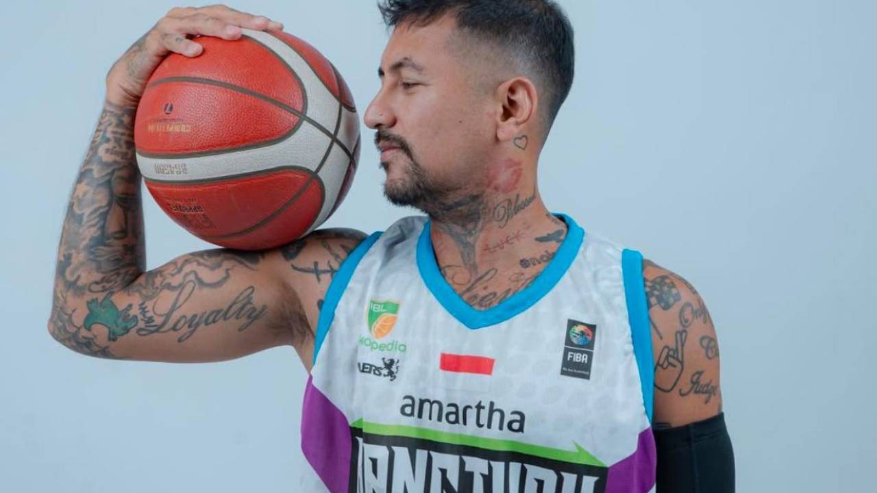 Kelly Purwanto Akhiri Kariernya sebagai Pemain Profesional IBL, Menutup Perjalanan 21 Tahun Sang Raja Assist