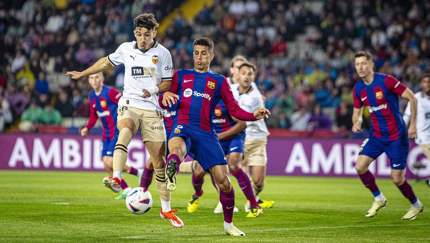 Link Live Streaming Valencia vs Barcelona - Pekan 1 Liga Spanyol 2024/25