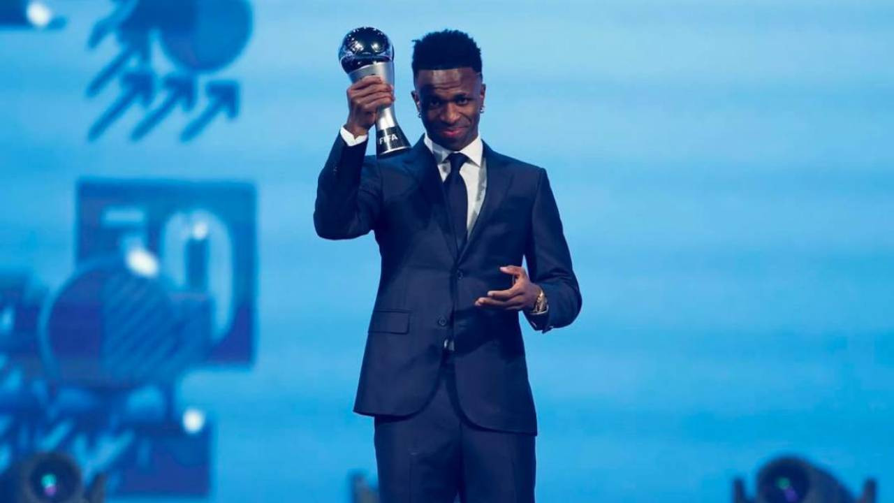 Vinicius Junior Jadi Pemain Terbaik FIFA 2024: Prediksi Jay Idzes Tepat!