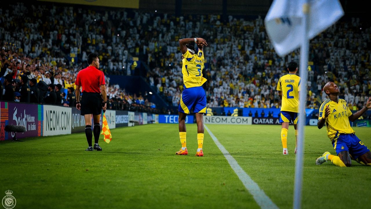 Head to Head Al Riyadh vs Al Nassr di Liga Super Arab Saudi 2024/24 - Imbang dan Sengit!