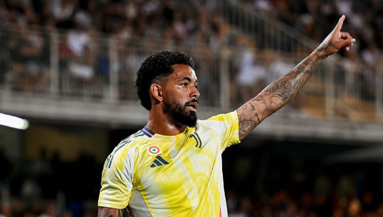 Douglas Luiz Ungkap Alasan Pindah ke Juventus, Bukan karena Uang!