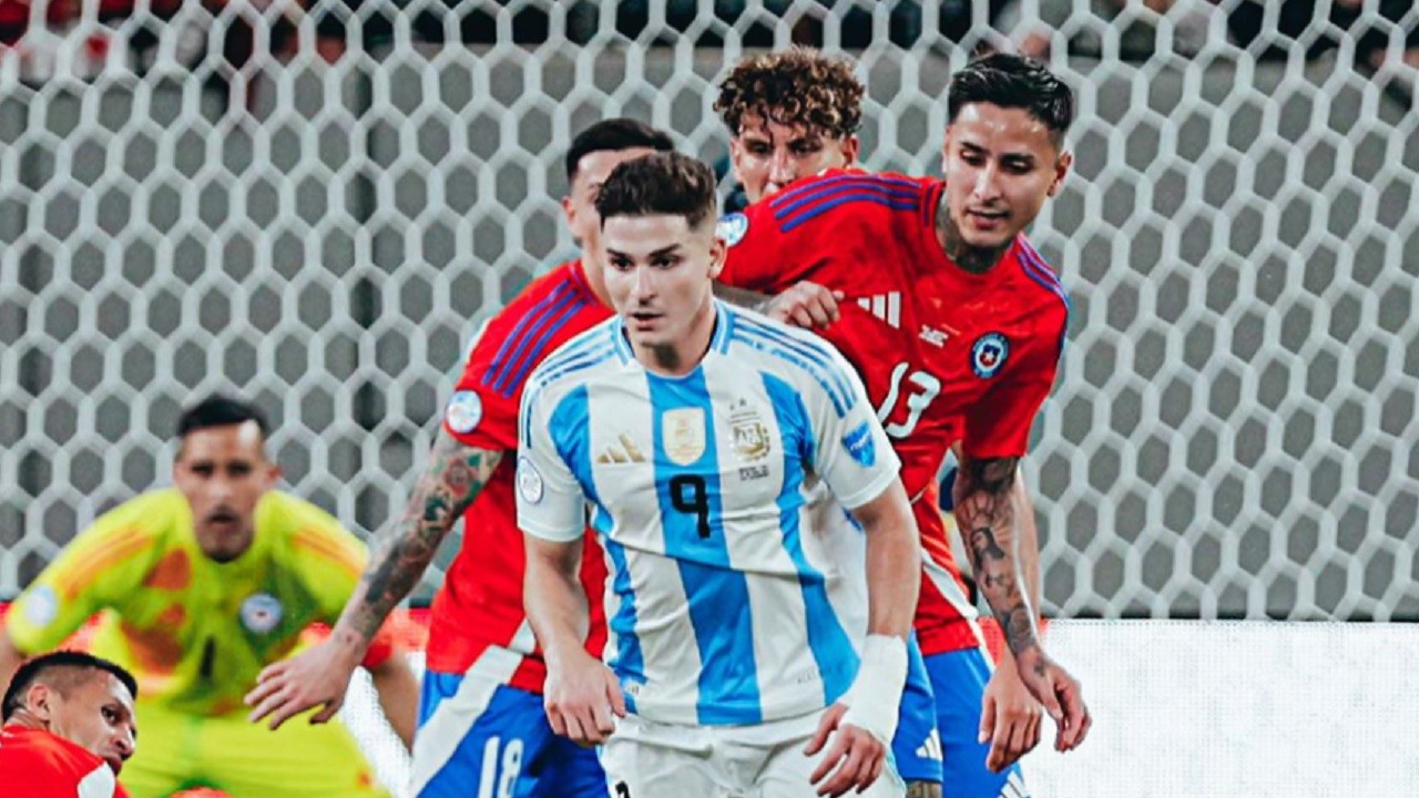 Head to head Argentina vs Peru di Kualifikasi Piala Dunia 2026 Zona CONMEBOL - Tim Tango Terlalu Kokoh