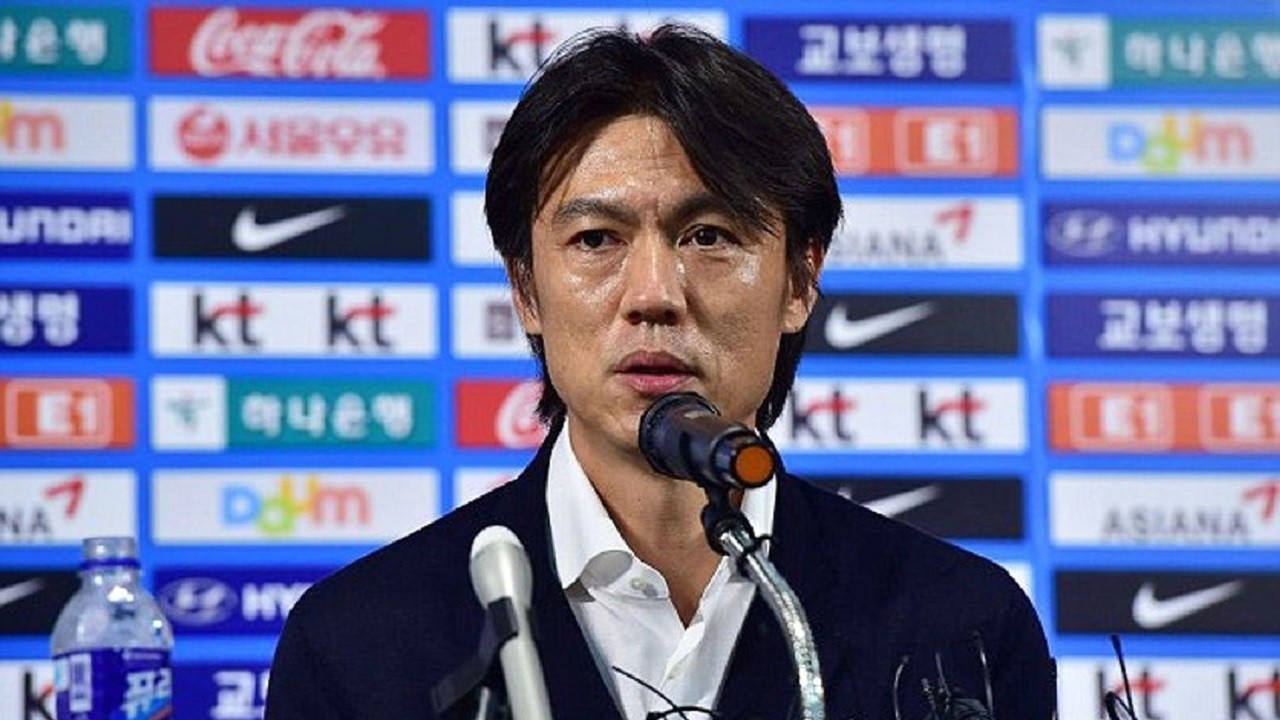 Ditahan Imbang Palestina, Pelatih Korea Selatan Panen Hujatan Fans di Lapangan