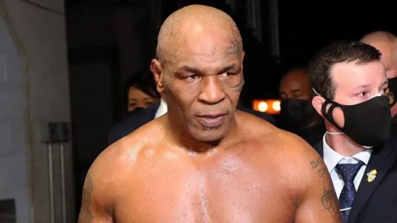 Waduh! Duel Mike Tyson vs Jake Paul Terancam Gagal Gegara Hal Ini