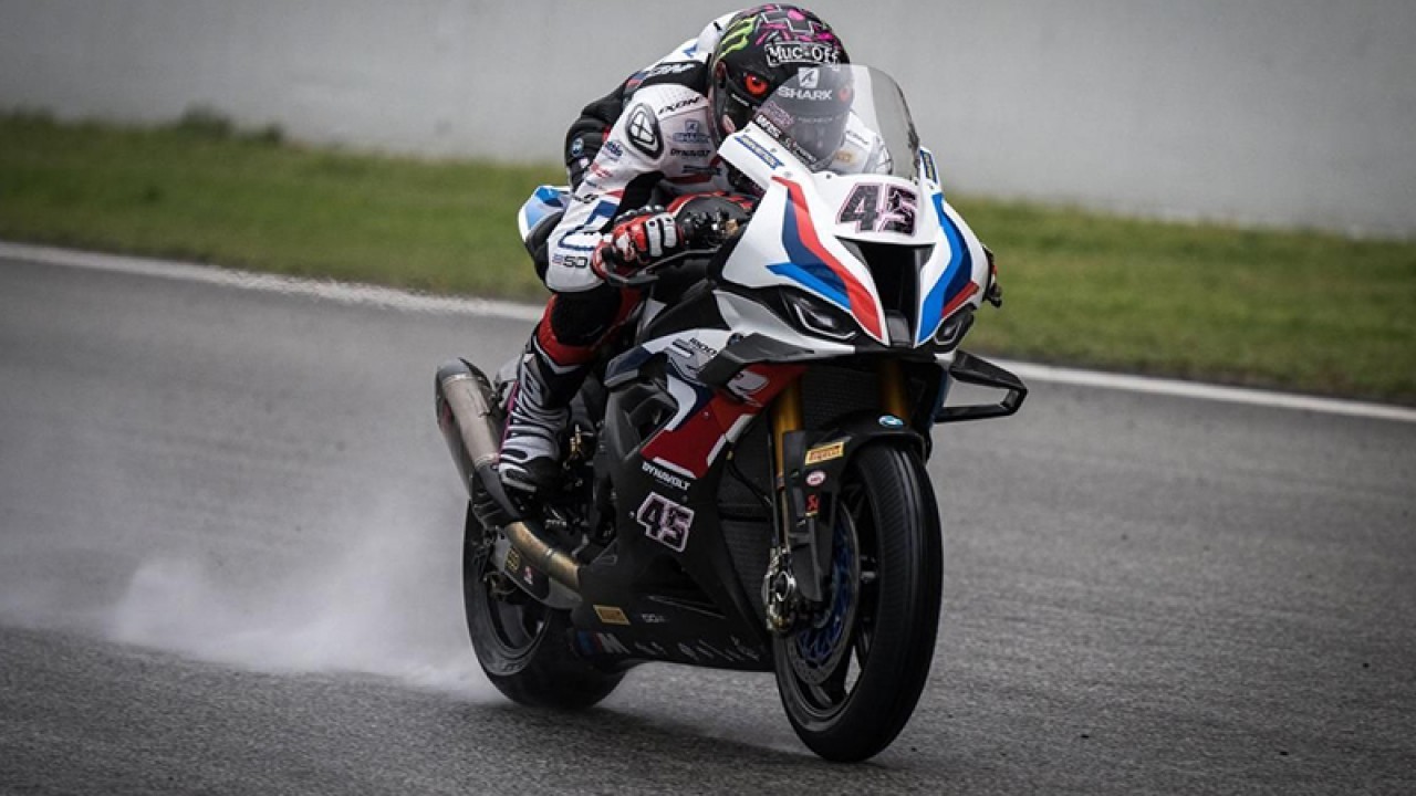 Pabrikan Sekelas BMW Kok Tidak Ikut MotoGP, Kenapa Ya?