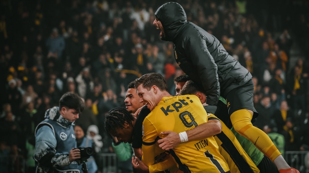 Tempat Menonton Young Boys vs Atalanta di Liga Champions 2024/25