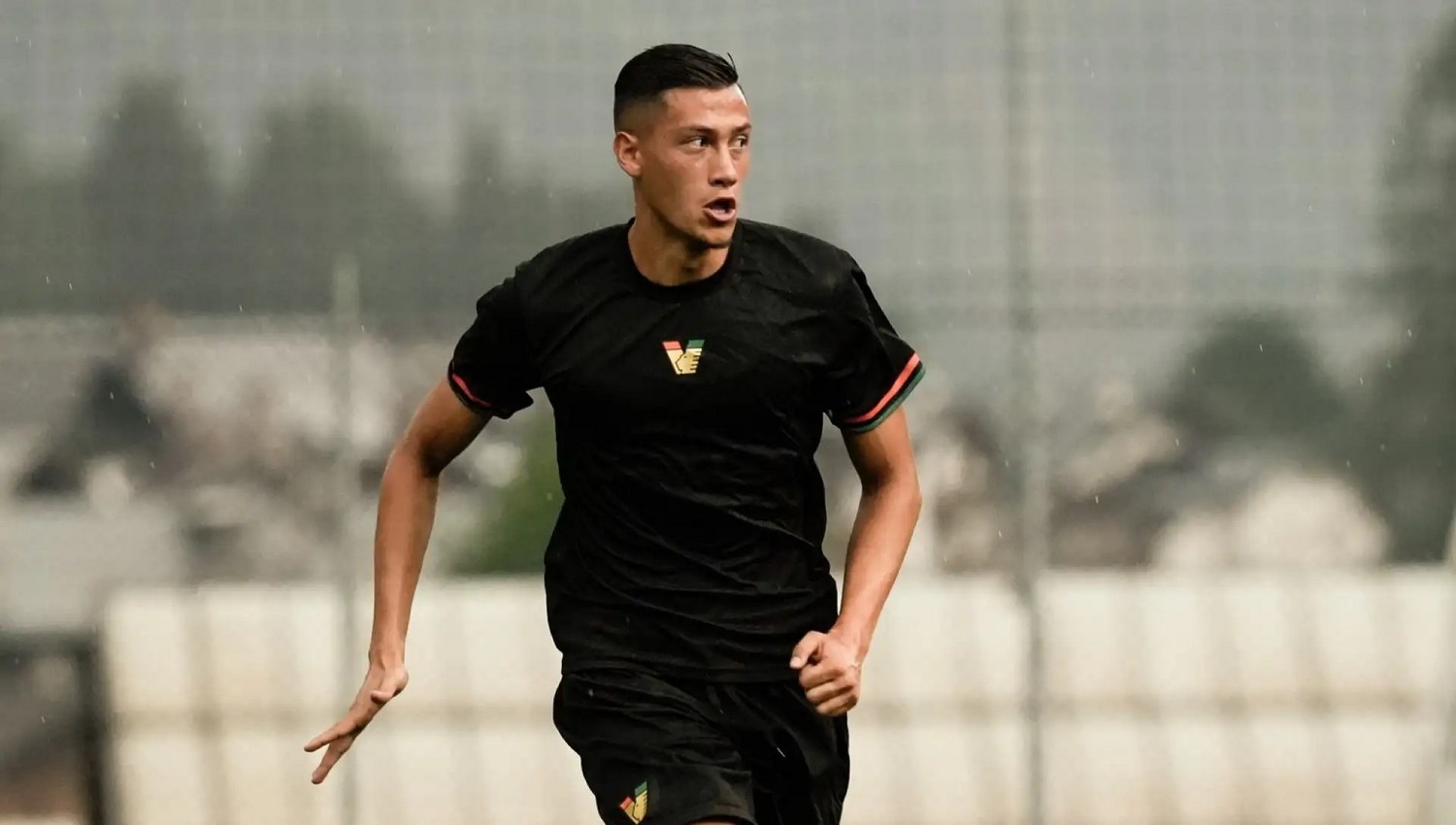 Jay Idzes Laris Manis di Bursa Transfer, Peraih 7 Gelar Serie A Italia Paling Ngotot