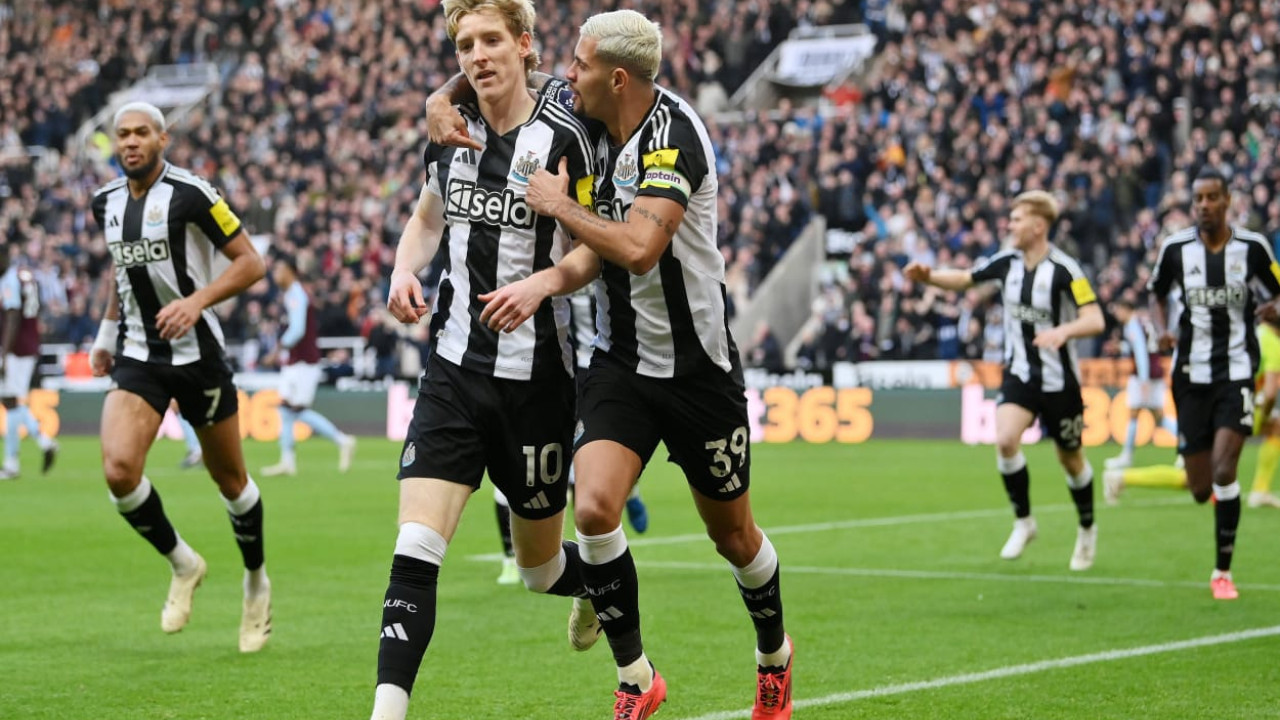 Hasil Newcastle vs Aston Villa di Liga Inggris - The Magpies Menang Telak 3-0