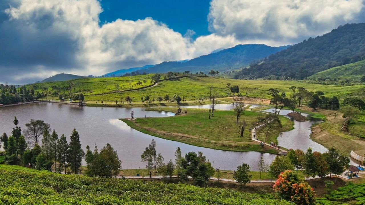 15 Tempat Wisata di Bogor yang Sejuk Hits & Instagramable 2025