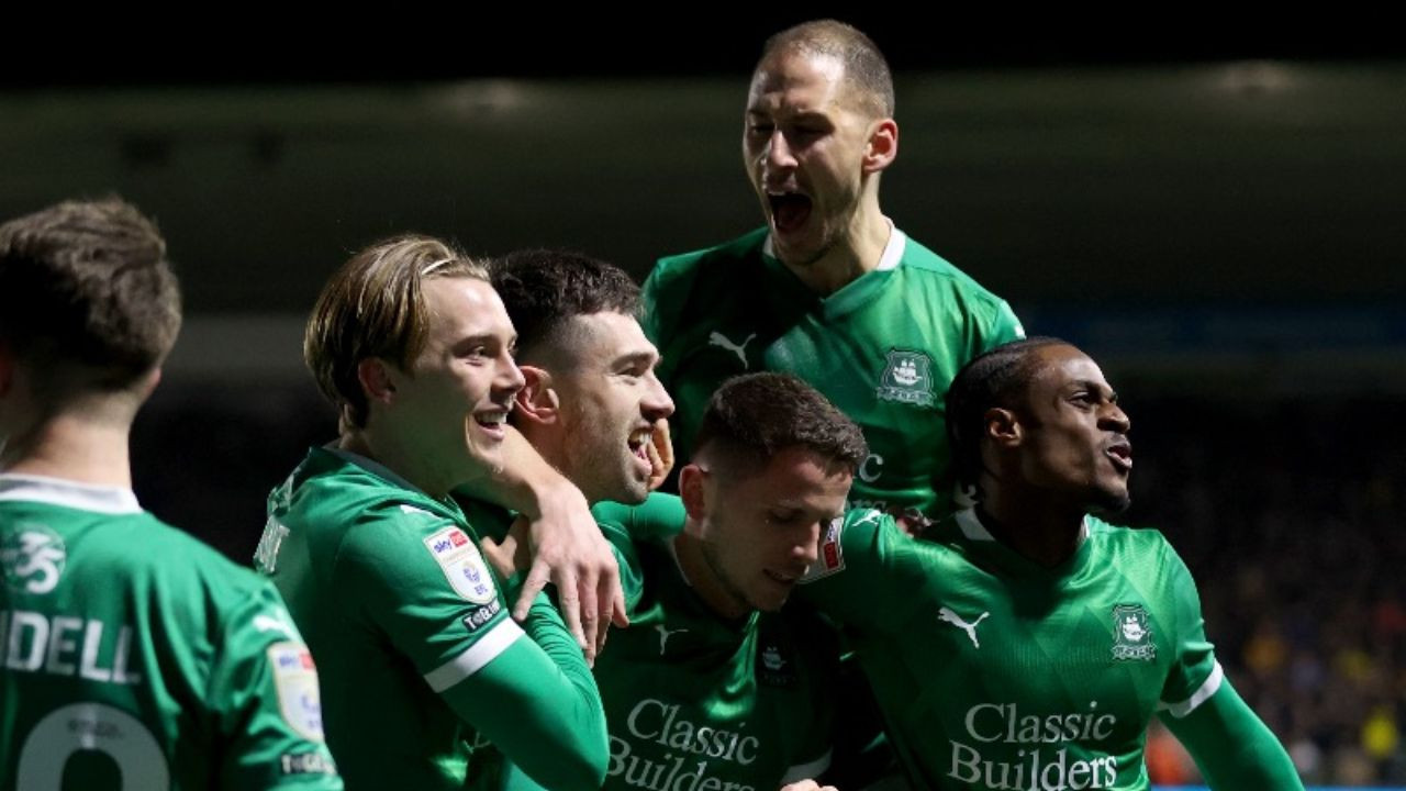 Susunan Pemain Luton Town vs Plymouth Argyle di Liga Championship 2024/25