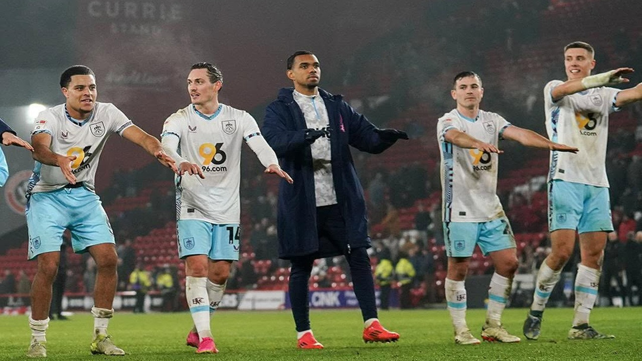 Tempat Menonton Middlesbrough vs Burnley di Liga Championship 2024/25