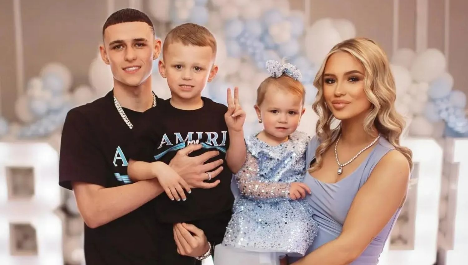 Inilah Rebecca Cooke, Pacar Phil Foden yang Baru Melahirkan Anak Ketiga