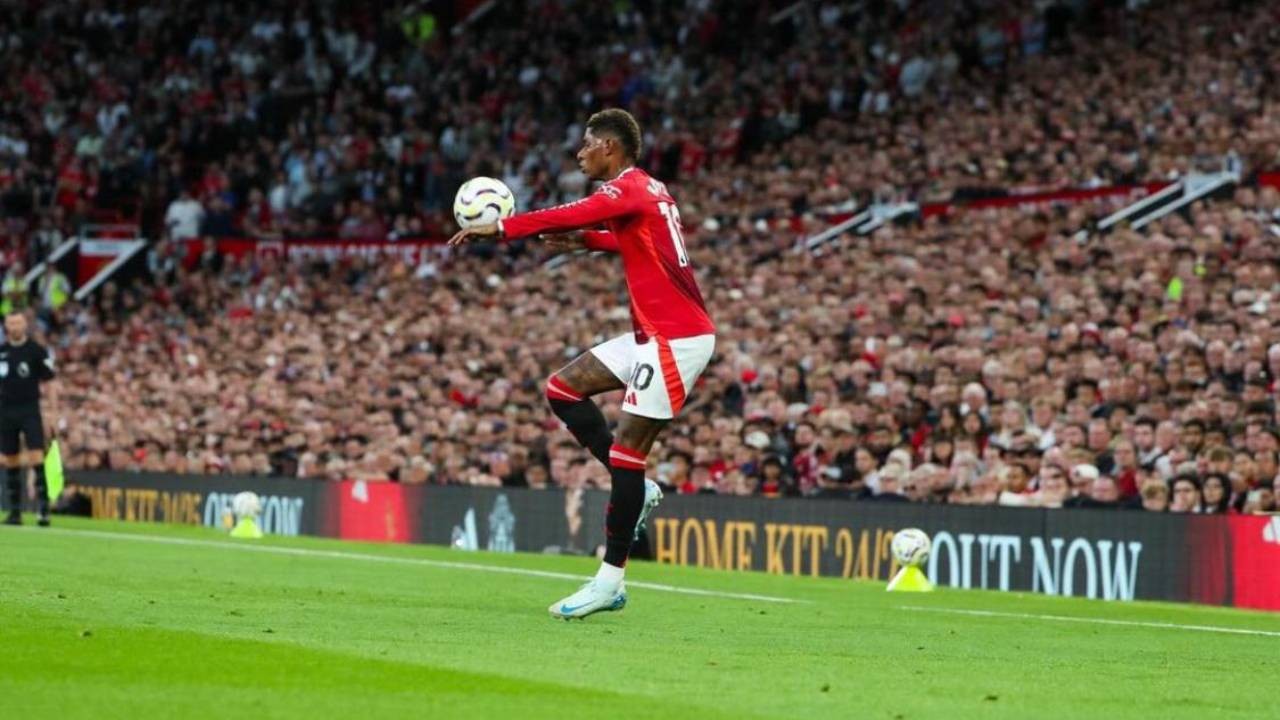 Dimitar Berbatov Pasang Badan untuk Marcus Rashford, Dibilang Masih Berguna di Man United